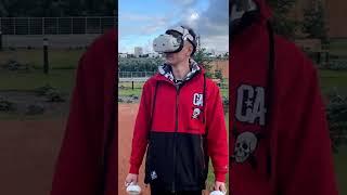 Стильно хожу в VR очках по городу #shorts #vr