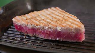 Ahi Tuna Steak by Oblomoff  / Samura Shadow