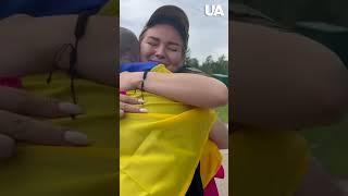 Ukraine returns captured fighters — hugs and tears of joy #shorts