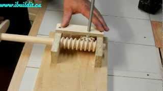 Wooden Worm Gear Demo