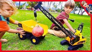 RC CRANE TRUCK UNBOXING! (Axel Show Construction Trucks)