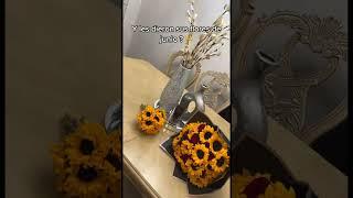 Vibrant Flowers & Relationships #rosas #sunflowers