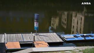 A Firenze 'cestino' toglie le microplastiche dal fiume Arno