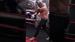Skarbowsky évite de justesse le KO - Vidéo en ligne demain !