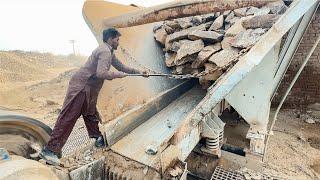 "Big Rock Crusher Machine: A Giant in Action"Big Rock Crushing: A Powerful Process"#stonecrusher