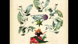 Jane Weaver - Turning In Circles