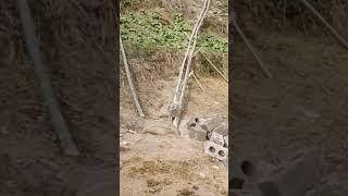 Simple tool for lowering bricks #tools #satisfying #shorts