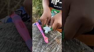 Survival Skills: SMART idea and USEFUL with toothpaste #bushcraft #camping #outdoors