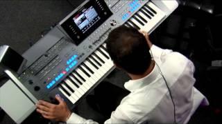 Peter Baartmans demos the Yamaha Tyros5 Super Articulation 2 Classical Flute Voice