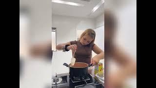 ANTONIA FAZENDO BRIGADEIRO #mariaantonia #tiktok #vlogsdiario #antonia #antoniavaladão #instagram