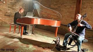 Michael Meets Mozart - 1 Piano, 2 Guys, 100 Cello Tracks - The Piano Guys