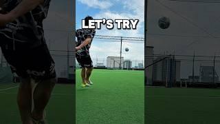 Tips on how to kick a knuckle shot#viral #shorts #goleador #skills #football #tips