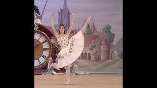 Anna Nikulina performing the prayer variation from Coppélia