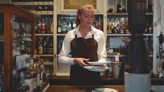 How to be a good waiter: How to clear plates