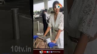 Shriya Saran Spotted At Airport Flying From Mumbai #ShriyaSaran #youtubeshorts #10tvet