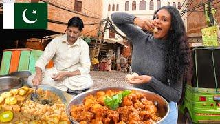 Pakistan Street Food!! ULTIMATE Breakfast Tour in Old Lahore!