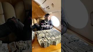 This Rapper Flex Fake Money!!!