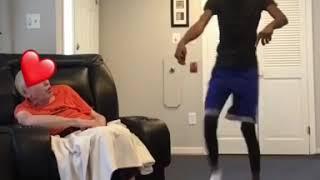 Viral caregiver dancing to wipe me down