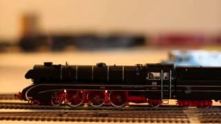 Roco BR 10 002 62193 DCC HO with Dynamic Smoke in HD captured with a Canon EOS M