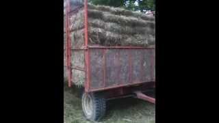 PICKING UP HAY BAILS PART 1/2