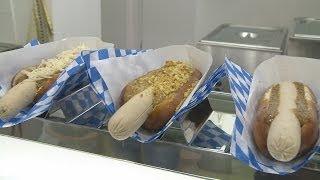 "BavariaDogs" in München - Die neue Weißwurst to go im Test!