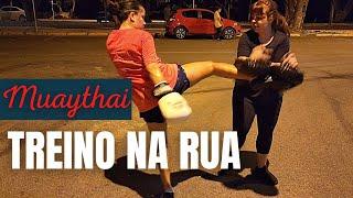 Luana Vitoria em - Treino de Muay Thai na Rua