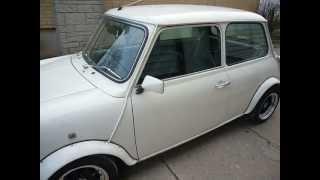 Bonsai Rides Rover Mini 1997 model, 4speed with air bag!
