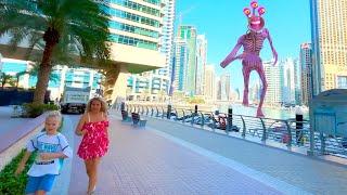 Siren Head vs House Head nos persiguen en Dubai | Nueva serie Egor Super Star ESP