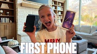 HOW OLD IS TOO YOUNG TO GET A CELL PHONE? | WHAT’S THE RIGHT AGE FOR KIDS TO GET THEIR FIRST PHONE?