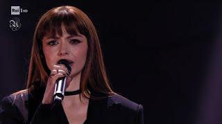 Annalisa canta "Sinceramente" Sanremo 2024 (uriel version)