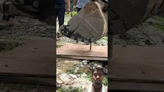 Installing a sun umbrella on a wooden fishing platform #wood #woodworking
