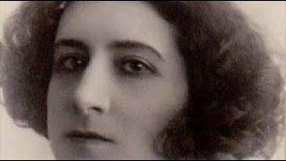 Pilar de Valderrama, poeta y dramaturga