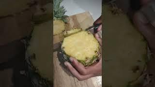 This is How We Cut Pineapple #cutting #pineapple #fruit #shorts