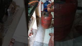 First Time Changing a Gas Cylinder – Nailed It!#telugu #voiceover #firsttime  #kitchen #girlpower