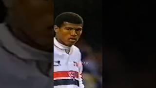 O Telê e a torcida vão a loucura com o Junior Baiano 