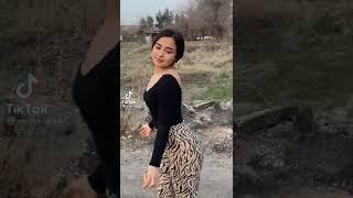 Dans Videoları , Melek Azad