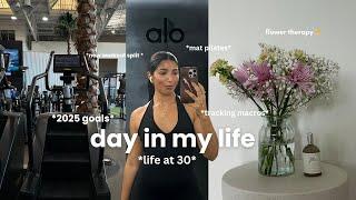 *productive* day in my life vlog: trying Mat Pilates, NEW workout routine, goals & wellness habits 