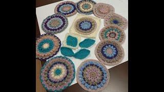 Первые готовые квадраты: А2 и листики для пледа крючком Navia Flower Blanket