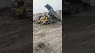 Volvo tipper unload karte hue , damping area, #tipper #volvo460 #damper #unloading #jcb