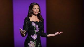 How online abuse of women has spiraled out of control | Ashley Judd