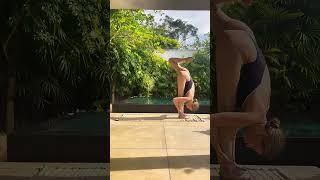 Leg Stretch Easy Split Flexibility Yoga Flow #shorts #yogaexercise #yoga