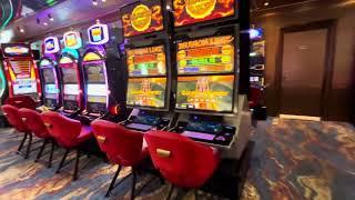 Carnival Miracle: How Easy Is It to Get Free Drinks in the Casino Without a Bar?