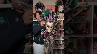 Let the good times roll  #mardigraswreath fourthirteendesign.com/shop