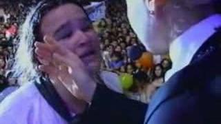 Xuxa em momento emocionante com os Fãs