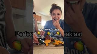 PICKING MANGOS IN HAWAII!  #travel #lifestyle #mango
