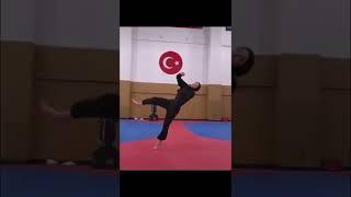 Taekwondo Dünya Şampiyonu Kübra Dağlı