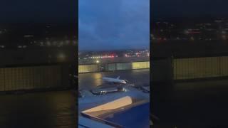 Windy landing into Heathrow #spotter #avaition #fly #travel #spotter #airbus #landing #heathrow #fyp