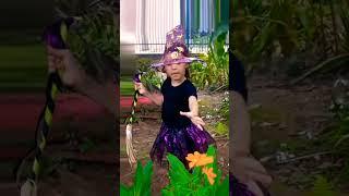 Bruxinha Brenda Lavínia kids
