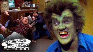 Bad Hulk Starts A Pub Fight! | The Incredible Hulk | Science Fiction Station