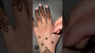 simple heena design  #love  #hennatatto #mehndi #hennatattoodesign #hennadesign #aesthetic